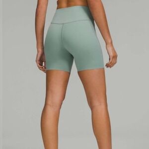 Lululemon Base Pace High Rise 6" Short Workout Running Gym Yoga Women's 14